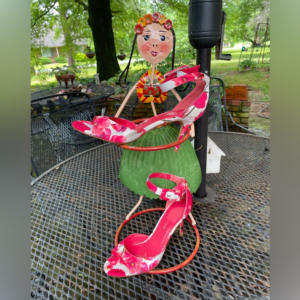 IVANKA TRUMP Floral Ankle Strap Heels Sz. 7.5 M